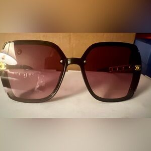 Oversized Square Sunglasses - Burgundy Frame & Gradient Burgundy Lenses